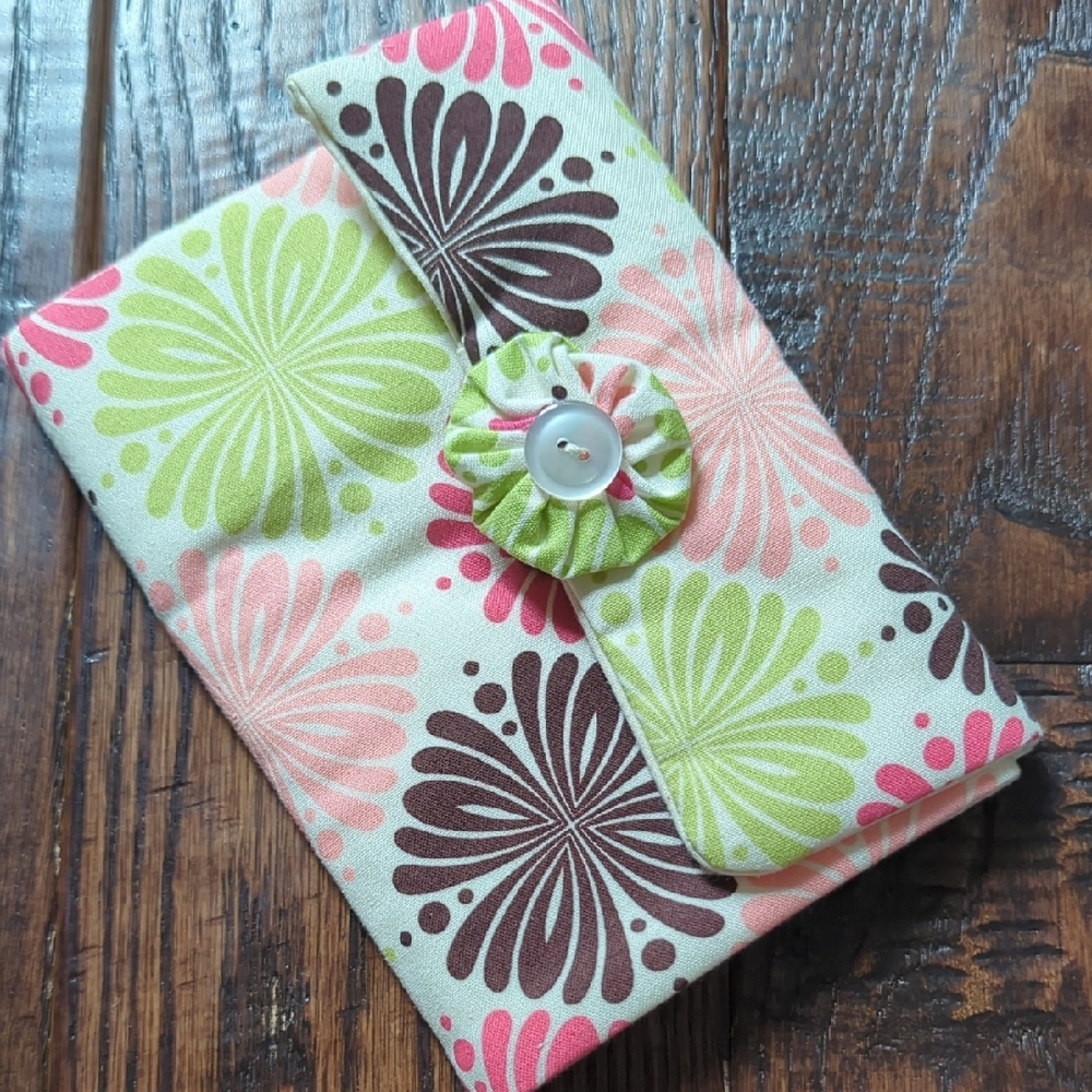 NWOT Handmade Floral Padded Fabric Knitting Crochet Needle Case Pouch from Etsy